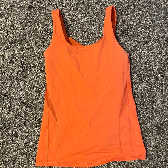 Lululemon workout top. - Picture 1 of 3
